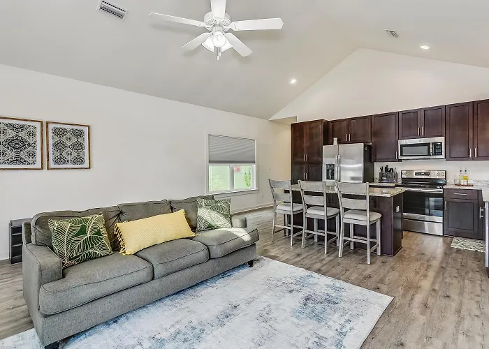 Coastal Cozy - 3b Holiday home